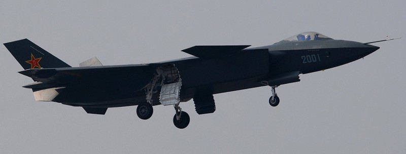 chengdu j 20 fighter. Chengdu J-20 Superfighter