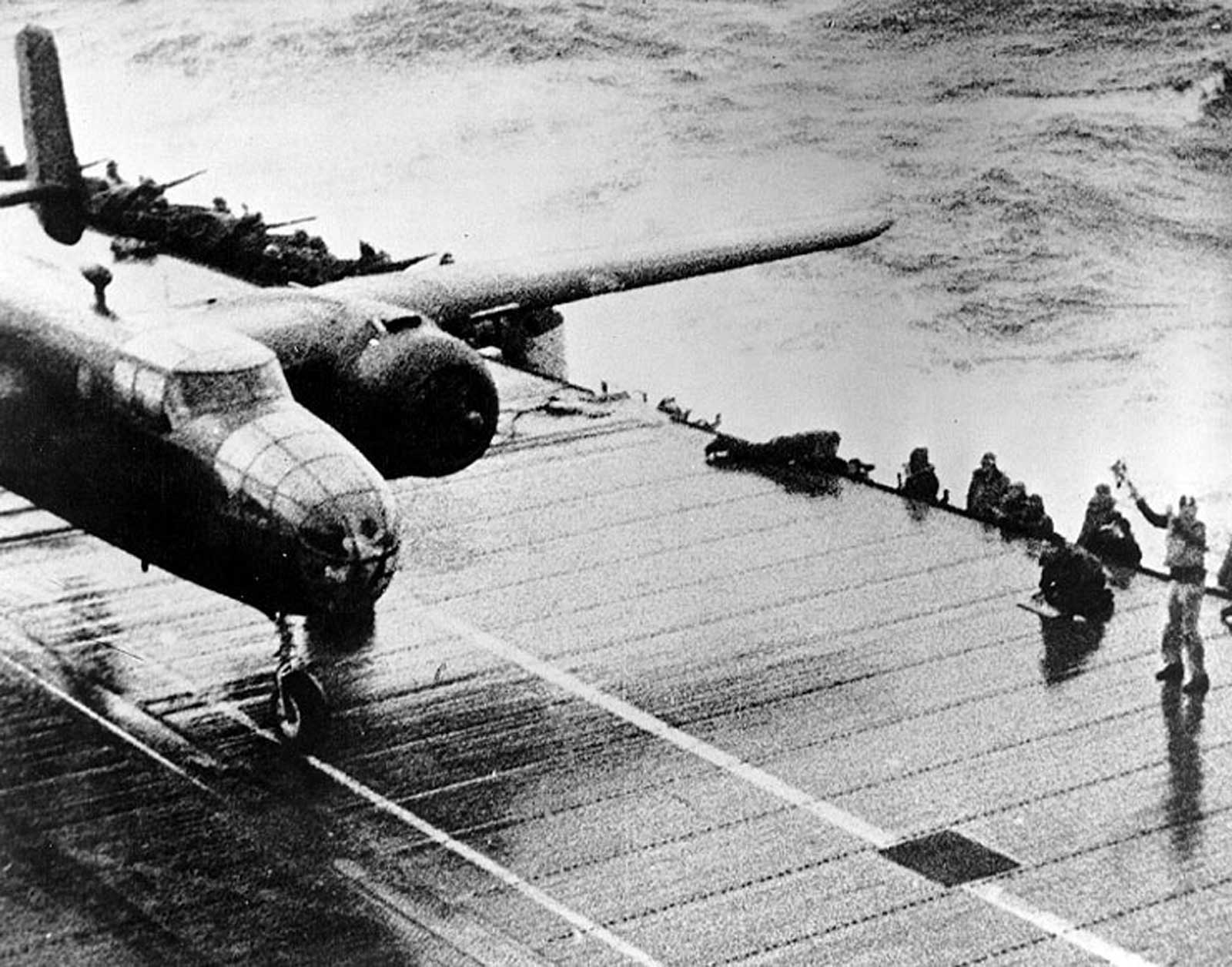 Doolittle-Raid-Launch.jpg